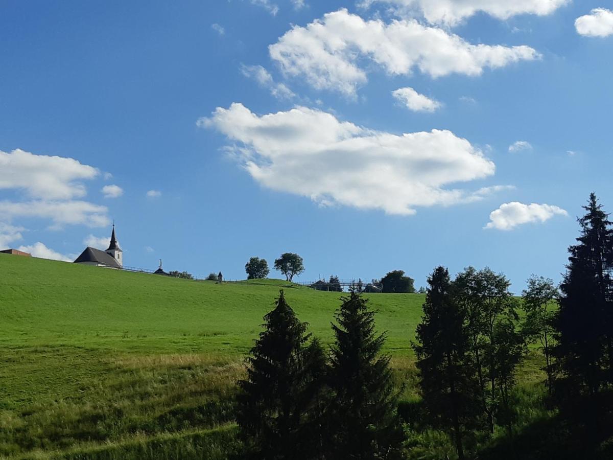 Gasthof Klug Zum Ehrensepp Modriach Exterior foto
